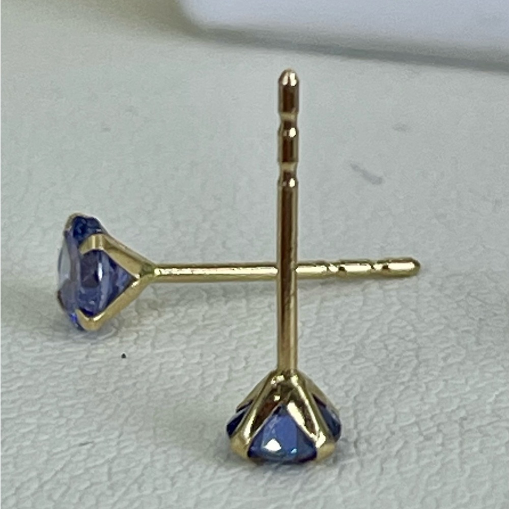 1/2c 14k solid Tanzanite stud Earrings yellow Gold .25ct each - Picture 7 of 11